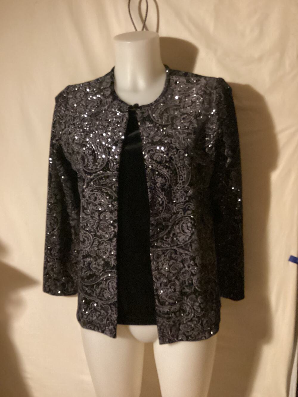 5136 Elementz Velvet Black/Silver Paisley Glitter Jacket w/Attached Tank Top